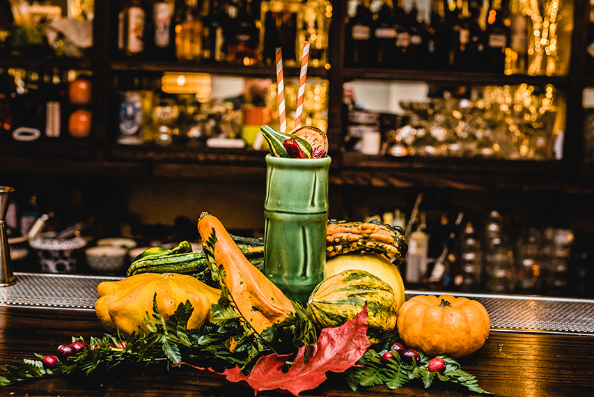 equipunch_halloween_fabio_camboni_bartender